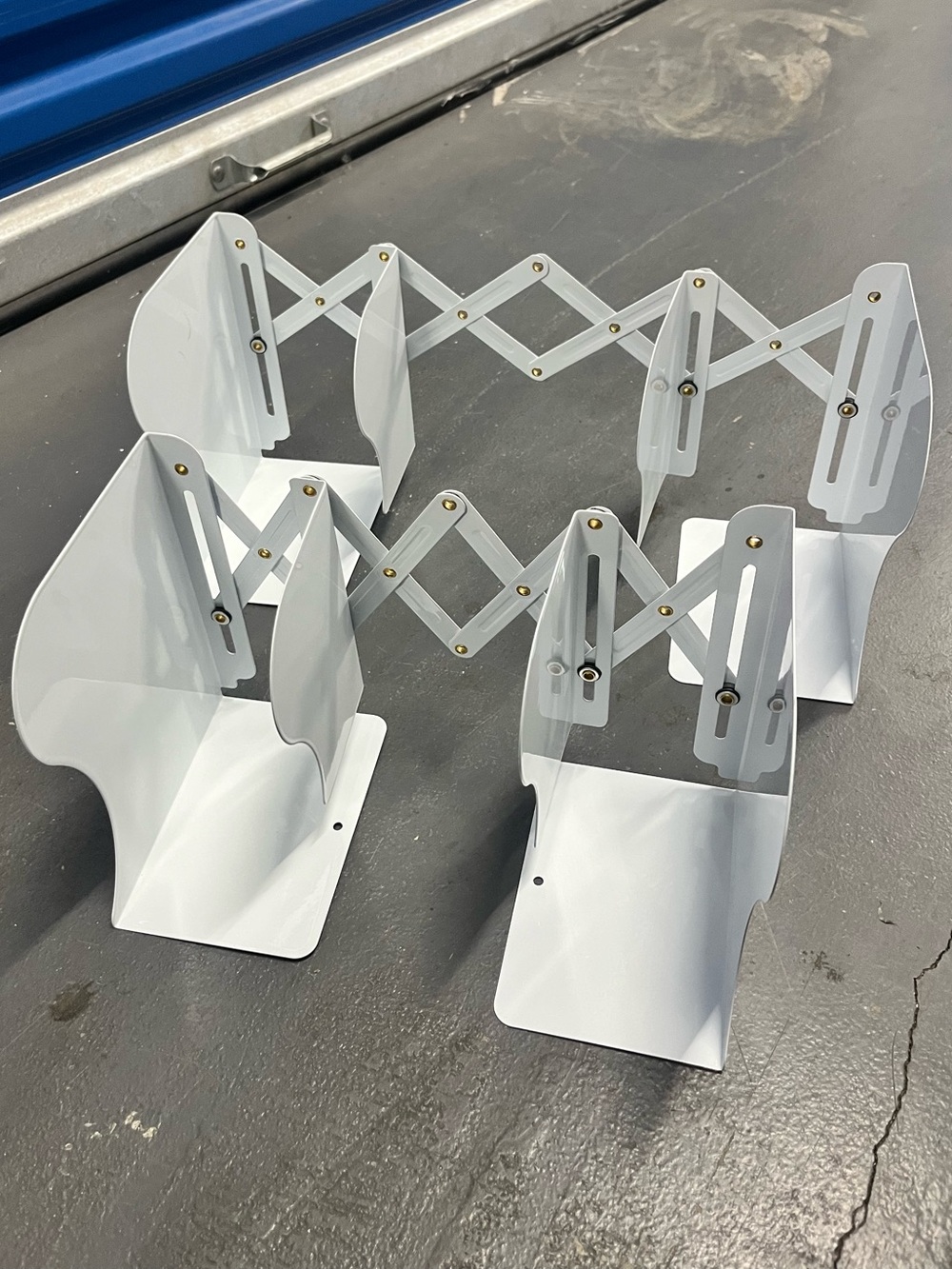 Expandable Shelf Dividers